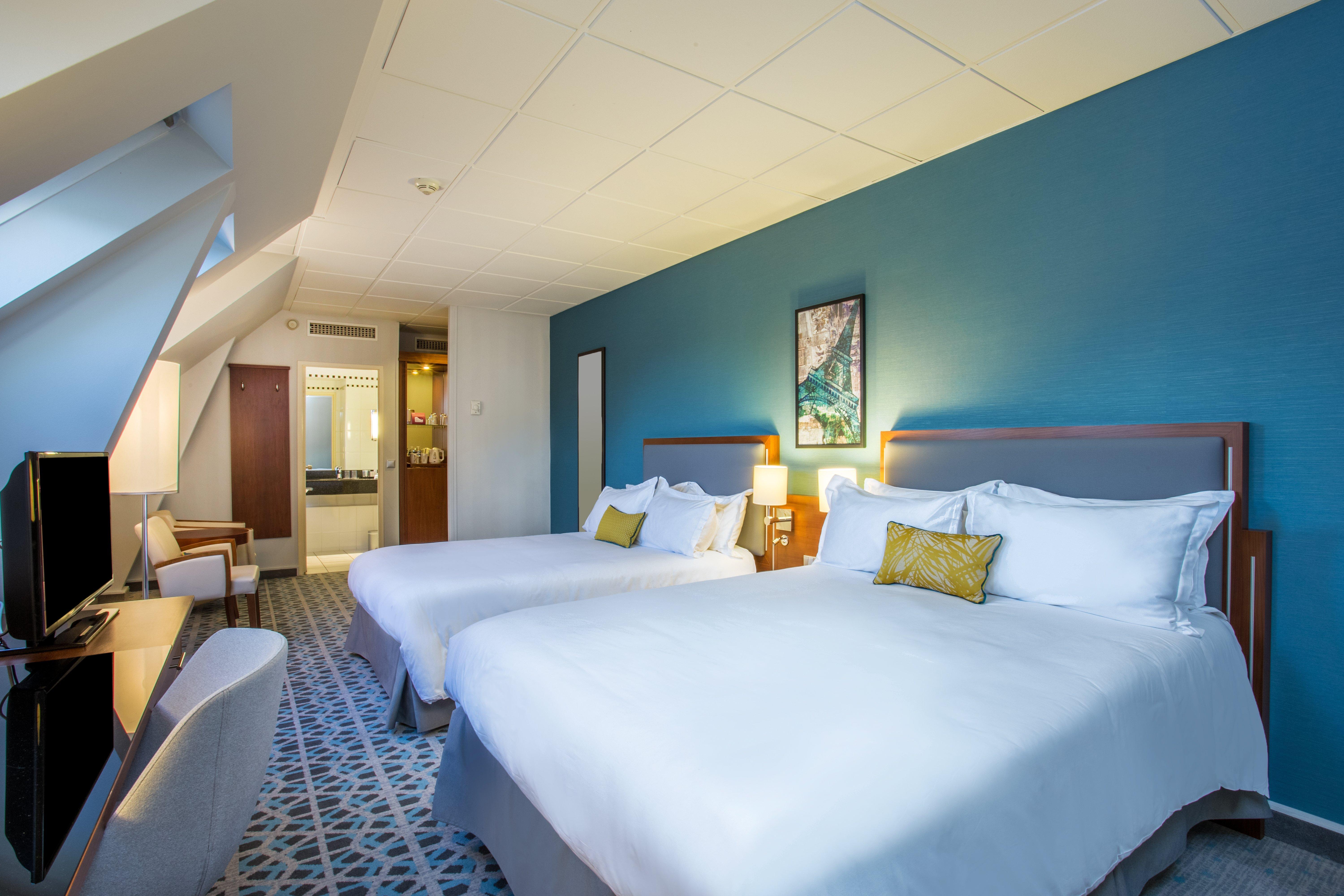 Crowne Plaza Paris Republique By Ihg Hotel Exterior photo