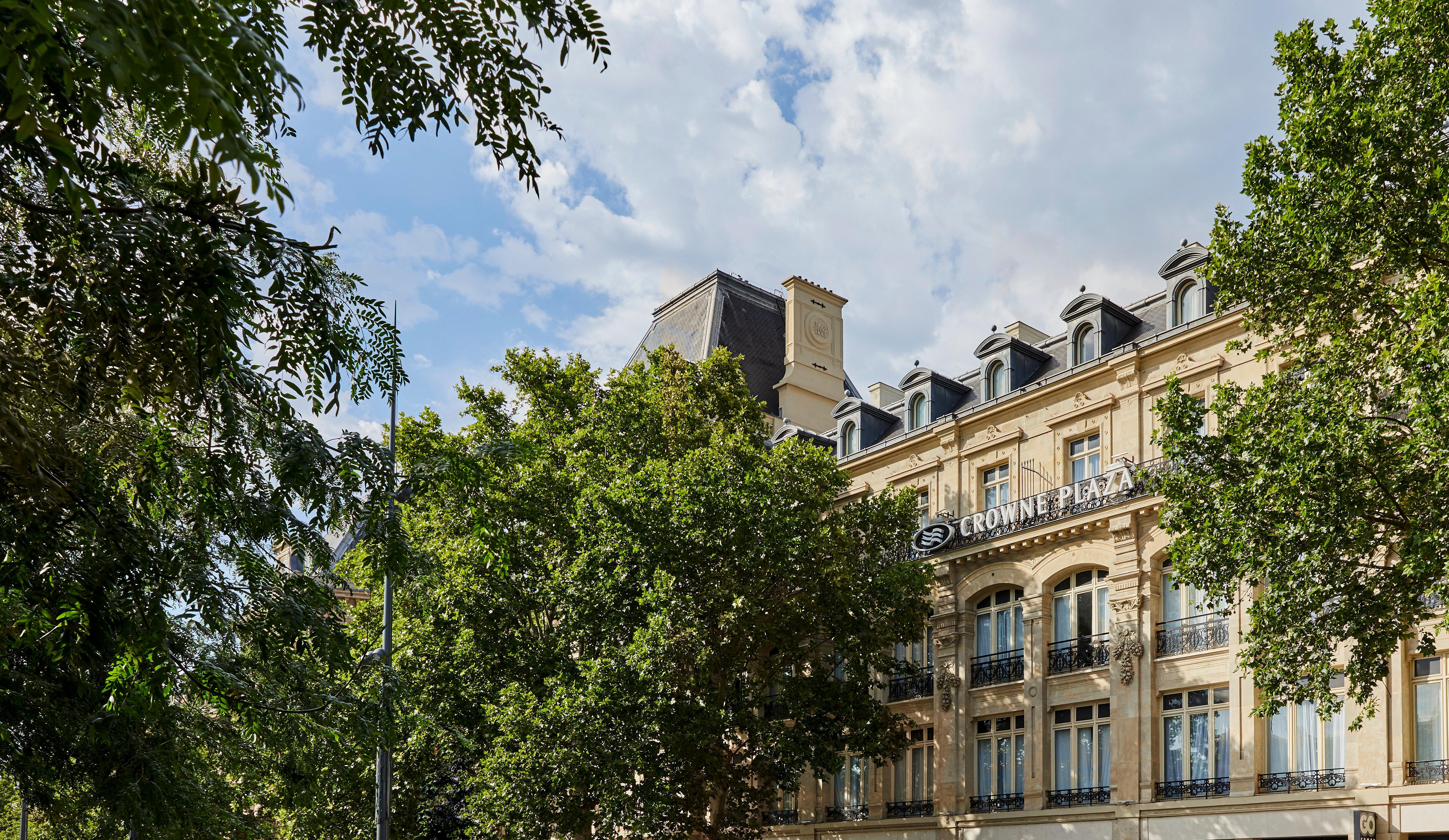 Crowne Plaza Paris Republique By Ihg Hotel Exterior photo