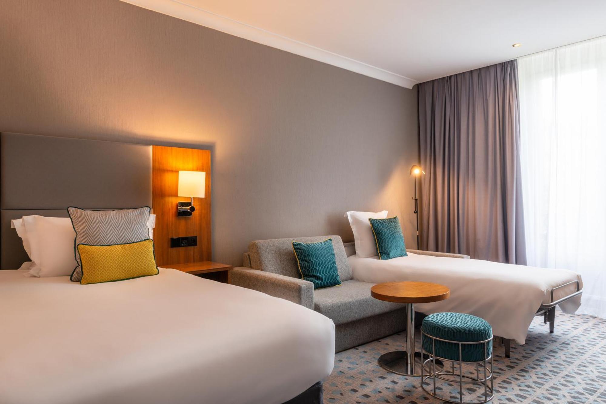 Crowne Plaza Paris Republique By Ihg Hotel Exterior photo