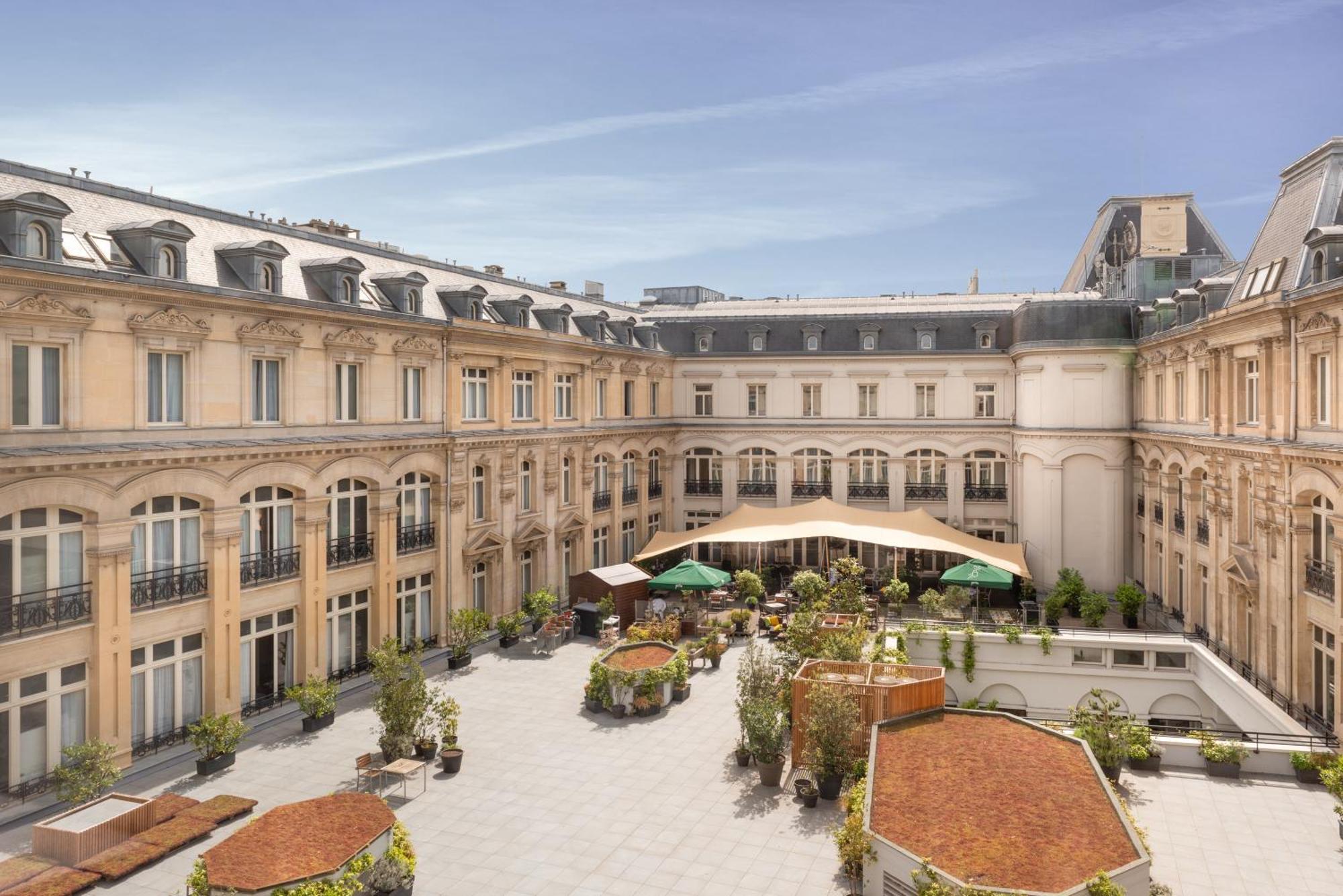 Crowne Plaza Paris Republique By Ihg Hotel Exterior photo