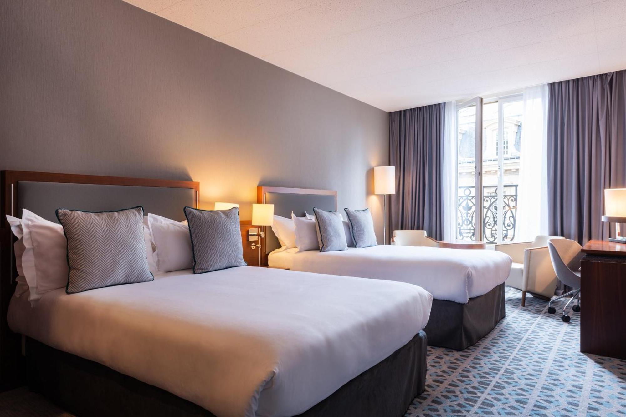 Crowne Plaza Paris Republique By Ihg Hotel Exterior photo
