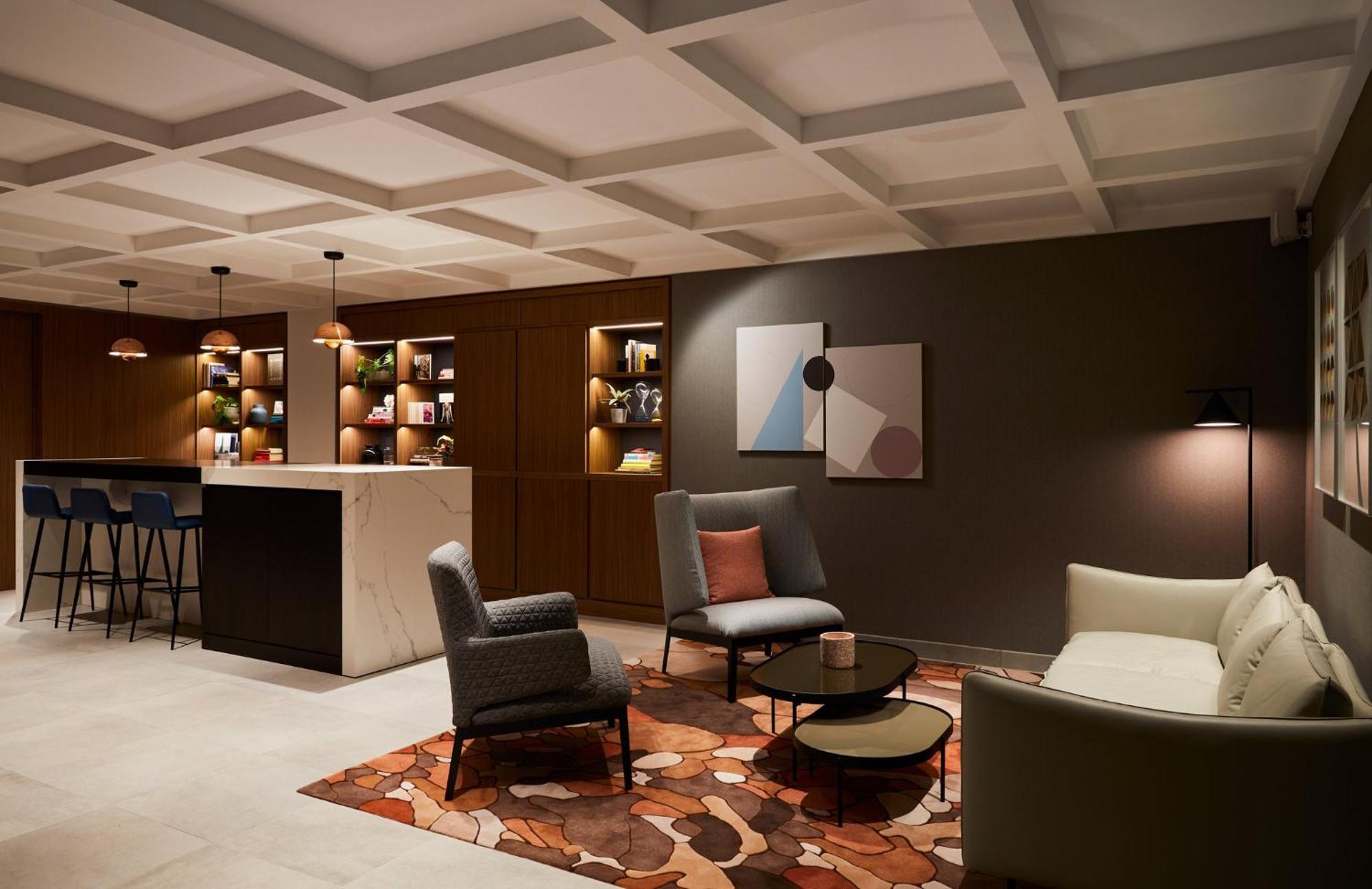 Crowne Plaza Paris Republique By Ihg Hotel Exterior photo