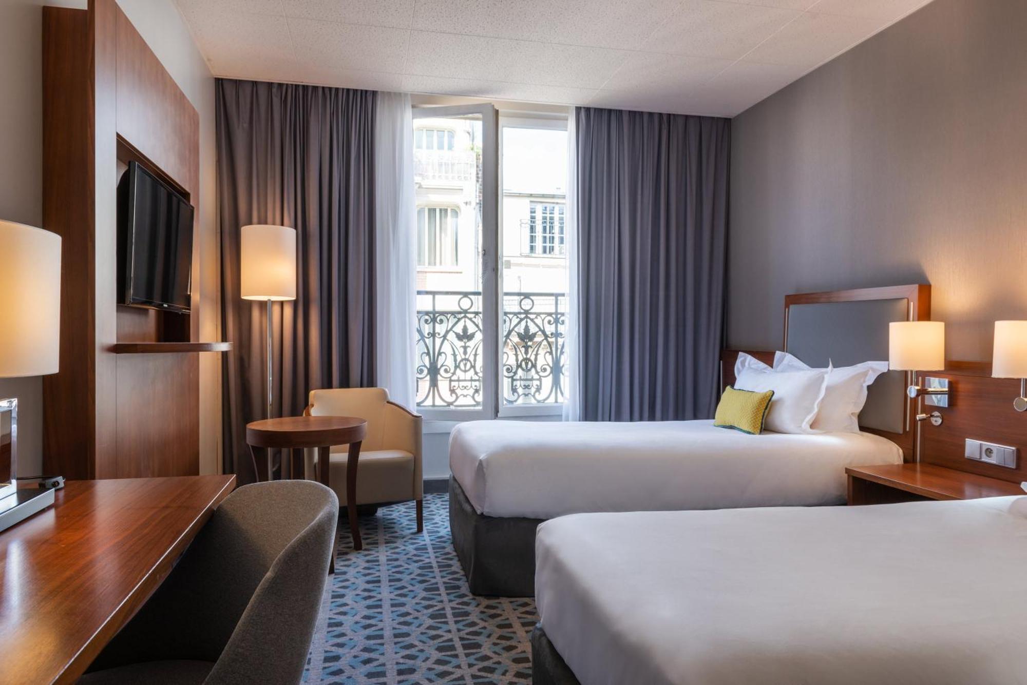 Crowne Plaza Paris Republique By Ihg Hotel Exterior photo