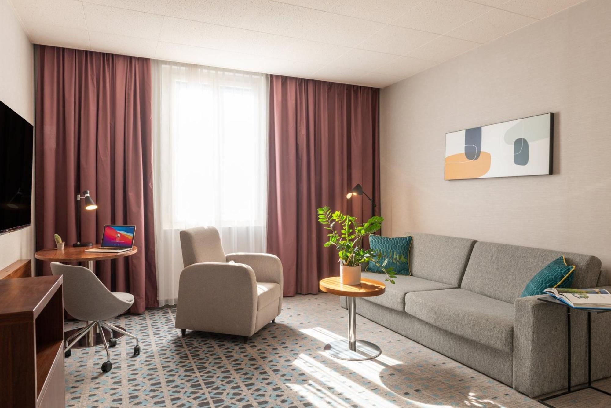 Crowne Plaza Paris Republique By Ihg Hotel Exterior photo